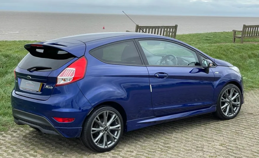 Ford Fiesta 1.0T EcoBoost ST-Line Euro 6 (s/s) 3dr